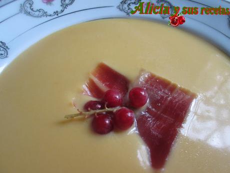 CREMA DE CALABAZA CON LONCHITAS DE IBÉRICO CREMA DE CALABAZA CON LONCHITAS DE IBÉRICO