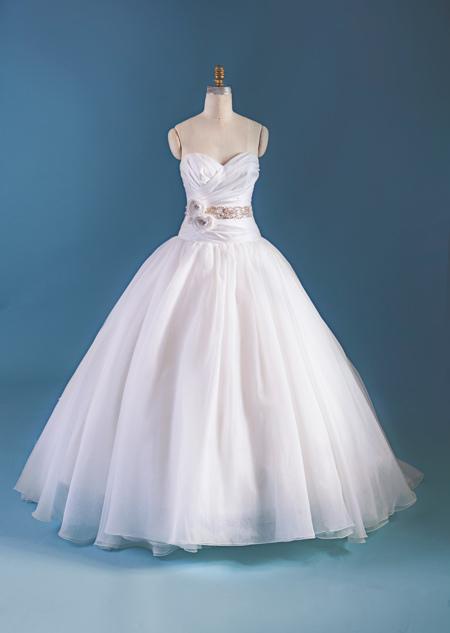 Novias como Princesas Disney, colección 2015 Modelo Blancanieves Disney Bridal