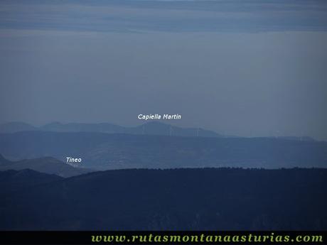 Circular Coañana Saleras: Vista de la Capiella Martín Circular Coañana Saleras: Vista de la Capiella Martín