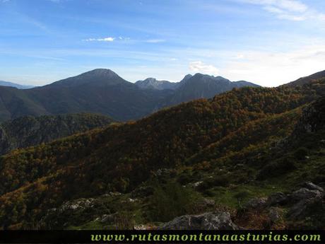 Circular Coañana Saleras: Hayedo y macizo de Ubiña Circular Coañana Saleras: Hayedo y macizo de Ubiña