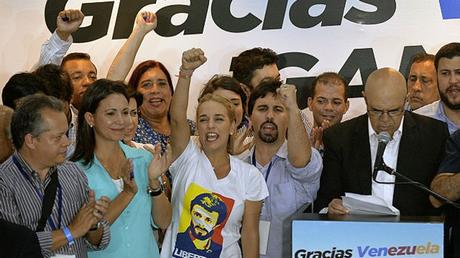 Venezuela: la oposición consigue la supermayoría de 2/3 en la Asamblea Nacional
