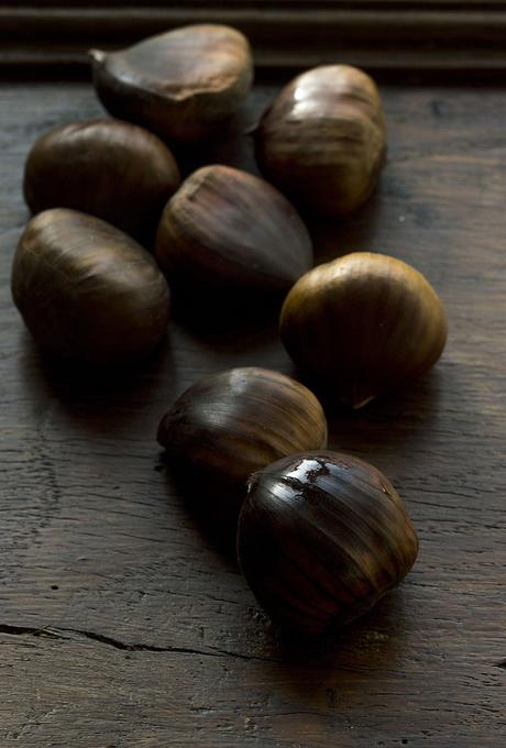 SEMIFRÍO DE CASTAÑAS CON COBERTURA DE CHOCOLATE, EN VASITO SEMIFRÍO DE CASTAÑAS CON COBERTURA DE CHOCOLATE, EN VASITO