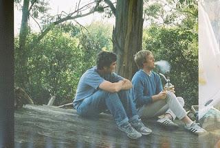 Cover your eyes so you don't know the secret... (Reseña) Cover your eyes so you don't know the secret... (Reseña)