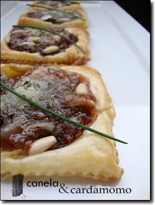 Navidad 2010 – Tartaletas rellenas de Cebolla Confitada y Queso de Cabra