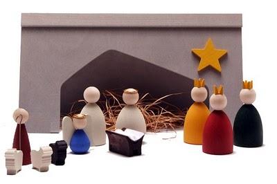 Decora con un Belén, aunque sea un Belén pequeño. belen de navidad minimalista