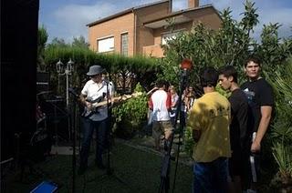 Conoce a... Diciembre en el Espejo Conoce a... Diciembre en el Espejo