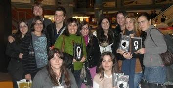 Crónica de la tarde con Tonya Hurley en Valencia: Presentación de Ghostgirl #3 Loca por amor. Crónica de la tarde con Tonya Hurley en Valencia: Presentación de Ghostgirl #3 Loca por amor.