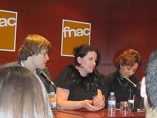 Crónica de la tarde con Tonya Hurley en Valencia: Presentación de Ghostgirl #3 Loca por amor. Crónica de la tarde con Tonya Hurley en Valencia: Presentación de Ghostgirl #3 Loca por amor.