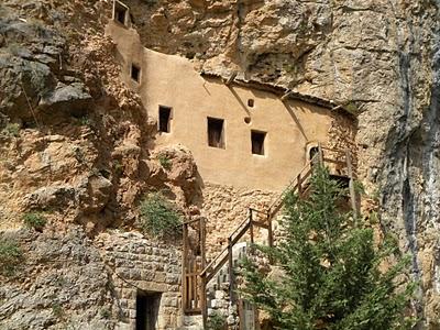 LIBANO: EL VALLE SAGRADO DE QADISHA LIBANO: EL VALLE SAGRADO DE QADISHA