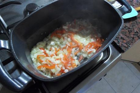 Pollo y papas o patatas a la cacerola Pollo y papas o patatas a la cacerola