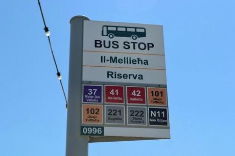 Parada de bus en Mellieha
