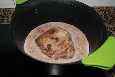 Costillas a la crema de vino tinto paso 4 Costillas a la crema de vino tinto paso 4