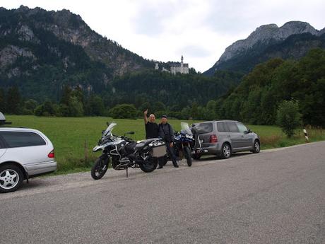 Castillo de Füssen, fotos y mapas para llegar a la tienda de entradas y autobús del castillo.