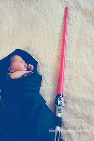 Sesión de fotos de un recién nacido inspirada en Star Wars Sesión de fotos de un recién nacido inspirada en Star Wars