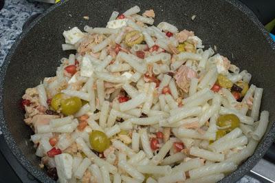 Ensalada de pasta de quinoa sin gluten