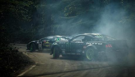 Drift con un Lamborghini y un Mustang. Battledrift