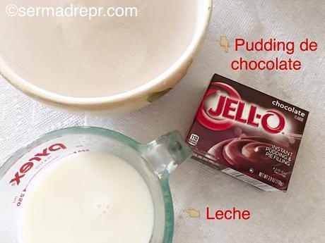 Pudding de chocolate con whipped cream hecho en casa Pudding de chocolate con whipped cream hecho en casa