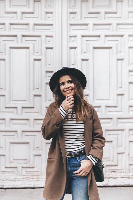 MotherDenim-Cropped_Jeans-Striped_Top-Grey_Hat-Camel_Coat-Black_Booties-Vintage_Belt-Outfit-Street_Style-6
