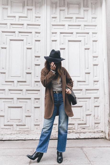 MotherDenim-Cropped_Jeans-Striped_Top-Grey_Hat-Camel_Coat-Black_Booties-Vintage_Belt-Outfit-Street_Style-26