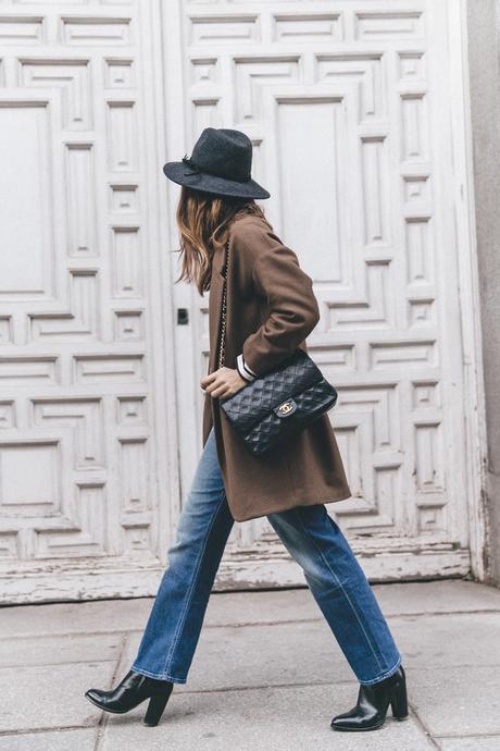 MotherDenim-Cropped_Jeans-Striped_Top-Grey_Hat-Camel_Coat-Black_Booties-Vintage_Belt-Outfit-Street_Style-50