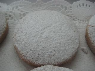 SURTIDO DULCES NAVIDEÑOS (Mantecados y polvorones) SURTIDO DULCES NAVIDEÑOS (Mantecados y polvorones)