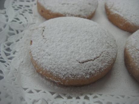 SURTIDO DULCES NAVIDEÑOS (Mantecados y polvorones) SURTIDO DULCES NAVIDEÑOS (Mantecados y polvorones)