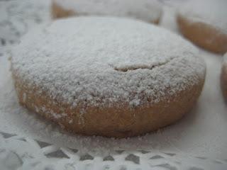 SURTIDO DULCES NAVIDEÑOS (Mantecados y polvorones) SURTIDO DULCES NAVIDEÑOS (Mantecados y polvorones)