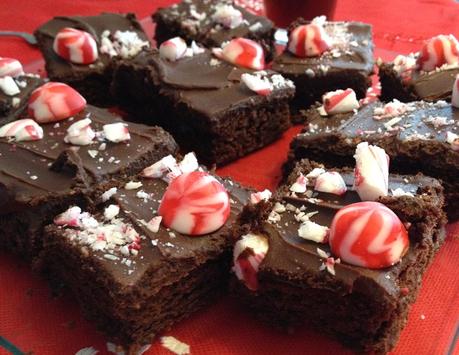 postres chocolate recetas para muchos recetas postres festivos holiday fudge brownies Fudge brownie navideño recetas rápidas recetas faciles recetas postres delikatissen ganache de chocolate candy cane postres chocolate recetas para muchos recetas postres festivos holiday fudge brownies Fudge brownie navideño recetas rápidas recetas faciles recetas postres delikatissen ganache de chocolate candy cane