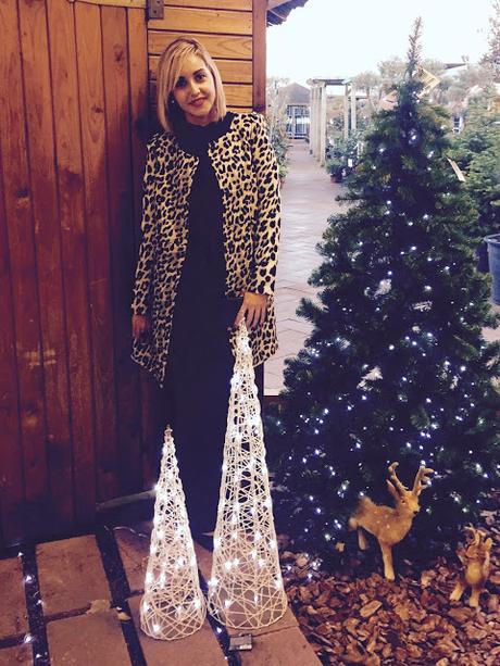 Christmas Outfit: Black & Animal Print Christmas Outfit: Black & Animal Print