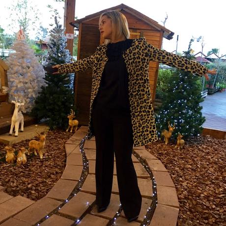 Christmas Outfit: Black & Animal Print Christmas Outfit: Black & Animal Print