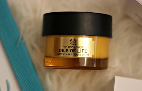 Review Crema Oils of Life y masajil The Body Shop + resultado Sorteo Review Crema Oils of Life y masajil The Body Shop + resultado Sorteo