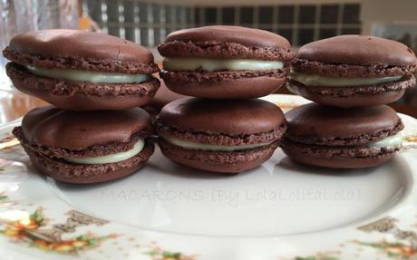 MACARONS DE CHOCOLATE RELLENOS DE CHOCOLATE BLANCO (Desafío en la cocina pero desafío....)