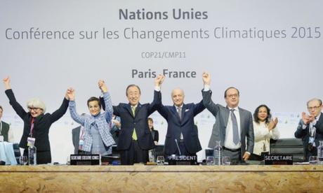 Conclusiones sobre la Cumbre del Clima de París (COP21) Ban Ki-moon celebrando el acuerdo universal logrado en la COP21 de París