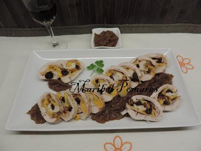 Pechuga de pavo rellena con cebolla caramelizada. Pechuga de pavo rellena con cebolla caramelizada.