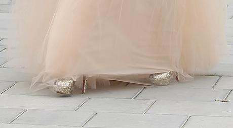 zapatos dorados boda adriana abenia