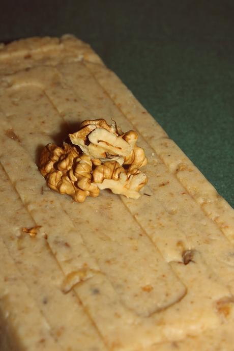 TURRON DE NATA Y NUECES