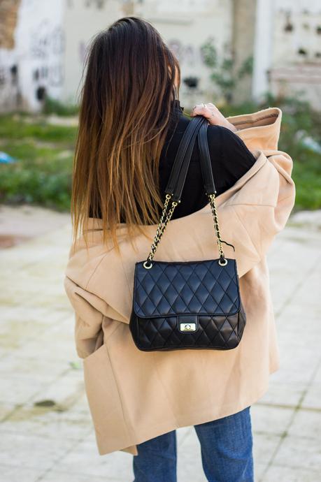 Flared Jeans For Everything vintage bag