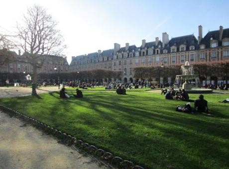 Domingo en París: Les Marais y Republique PARIS