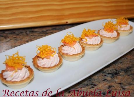 MINITARTALETAS DE SALMÓN Y QUESO