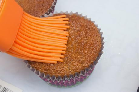 Cupcakes de cava y limón rellenos de lemon curd y nocilla para celebrar el año nuevo