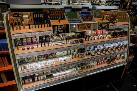 Navidad en Benefit Cosmetics Navidad en Benefit Cosmetics