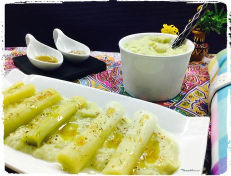 Puerros templados en vinagreta sobre crema Puerros templados a la vinagreta sobre crema 2