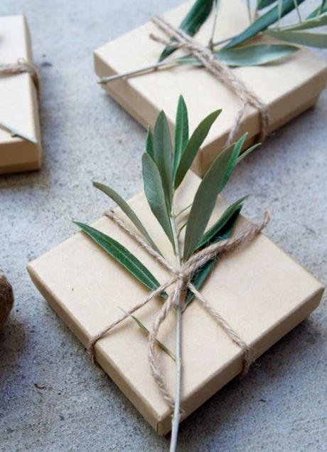 2417.- Envolver regalos 2417.- Envolver regalos