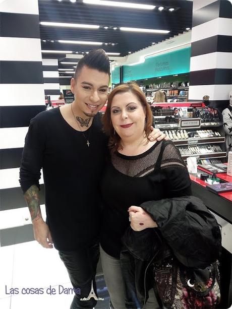 Con Erik Soto, Global Makeup Artis de Kat Von D Beauty Kat Von D Chrysalis Eyeshadow Palette