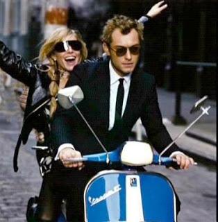 Bienvenidos a un día más Bienvenidos a un día más