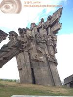 Escultura en el Ninth Forth de Kaunas (Lituania) Escultura en el Ninth Forth de Kaunas (Lituania)