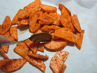 CHIPS ESPECIADAS DE BONIATO ROJO CHIPS ESPECIADAS DE BONIATO ROJO