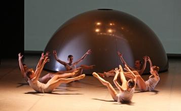 Gonzalo Preciado, un bailarín Español en el Latvian National Ballet. Gonzalo Preciado, un bailarín Español en el Latvian National Ballet.