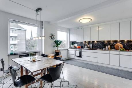 tele en salón salon nordico chimenea abierta salón con chimenea librería empotrada estilo nórdico piso estilo nórdico escandinavo decoración de salon blog decoración nórdica tele en salón salon nordico chimenea abierta salón con chimenea librería empotrada estilo nórdico piso estilo nórdico escandinavo decoración de salon blog decoración nórdica