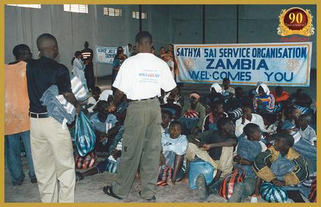 The Yoga of Selfless Service - 3rd Sevadal Conference, 16 Nov 1975 (inglés-español) The Yoga of Selfless Service - 3rd Sevadal Conference, 16 Nov 1975 (inglés-español)